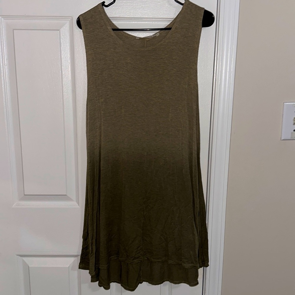Fourteenth & 9th green high low dress, Size S